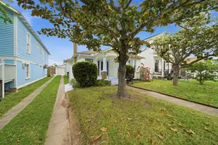 4217 Ave T 1/2, Galveston, TX 77550 - Photo 5