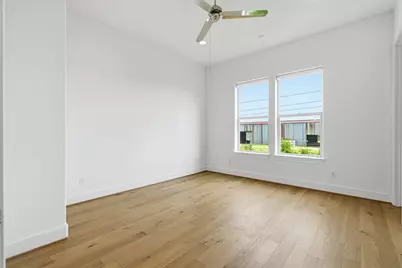 6022 Cottage Grove Lake Drive, Houston, TX 77007 - Photo 31