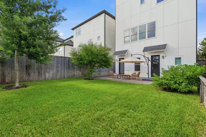 6022 Cottage Grove Lake Drive, Houston, TX 77007 - Photo 3