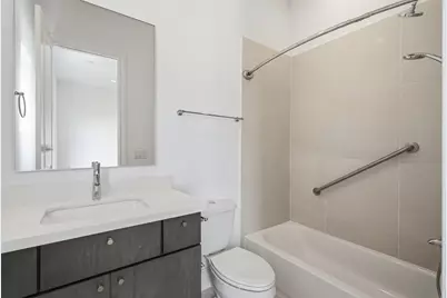 6022 Cottage Grove Lake Drive, Houston, TX 77007 - Photo 33
