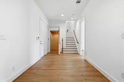 6022 Cottage Grove Lake Drive, Houston, TX 77007 - Photo 11