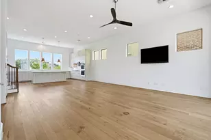 6022 Cottage Grove Lake Dr, Houston, TX 77007 - Photo 13