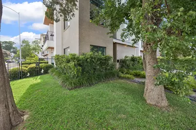 613 Jackson Hill Street #A, Houston, TX 77007 - Photo 3