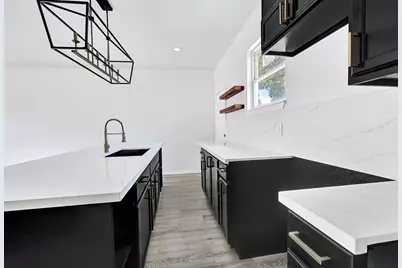 7939 Goode Street, Houston, TX 77012 - Photo 5