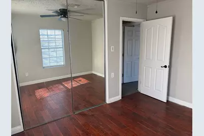 5406 Lyndhurst Drive, Houston, TX 77033 - Photo 15