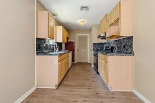 104 Talisman St, Lake Jackson, TX 77566 - Photo 13