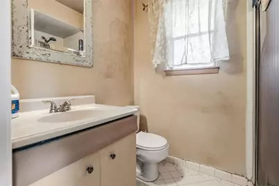 104 Talisman Street, Lake Jackson, TX 77566 - Photo 21
