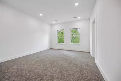 2015 Brackenridge Street #B, Houston, TX 77026 - Photo 7