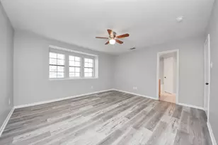 115 Squires Bend, Stafford, TX 77477 - Photo 29