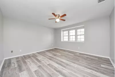 115 Squires Bend, Stafford, TX 77477 - Photo 27