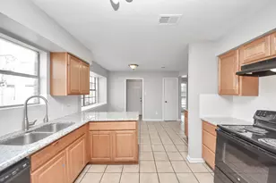 115 Squires Bend, Stafford, TX 77477 - Photo 37