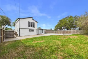 615 24th Ave N, Texas City, TX 77590 - Photo 39