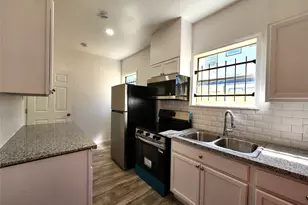 2706 1/2 Berry St, Houston, TX 77004 - Photo 3