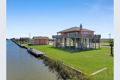 1332 Van Sant, Gilchrist, TX 77617 - Photo 5