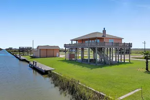 1332 Van Sant, Gilchrist, TX 77617 - Photo 5