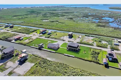 1332 Van Sant, Gilchrist, TX 77617 - Photo 37