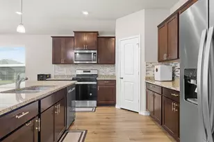 1105 Davy St, Brenham, TX 77833 - Photo 7