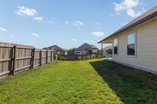 1105 Davy St, Brenham, TX 77833 - Photo 21
