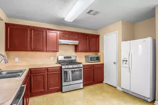 12015 Audubon Hill Ct, Houston, TX 77038 - Photo 9