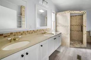 16461 Hill Country Dr, Conroe, TX 77302 - Photo 13