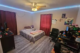 213 Linda St, Deer Park, TX 77536 - Photo 3