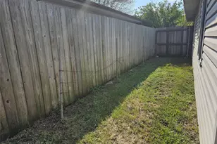 213 Linda St, Deer Park, TX 77536 - Photo 23