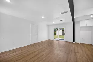 1019 Creager St, Houston, TX 77034 - Photo 5
