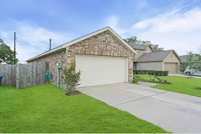 236 Bennett Loop, Angleton, TX 77515 - Photo 35