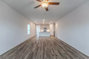 100 Ashe Juniper Wy, Magnolia, TX 77354 - Photo 17
