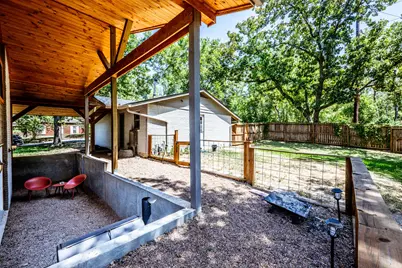 2120 Avenue R, Huntsville, TX 77340 - Photo 25