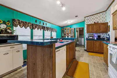 320 Carolyn Drive, Livingston, TX 77351 - Photo 15