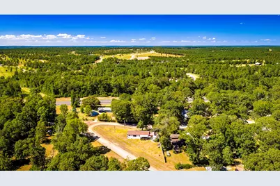 320 Carolyn Drive, Livingston, TX 77351 - Photo 29