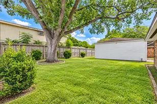 11323 Sagetrail Dr, Houston, TX 77089 - Photo 3