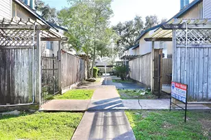 7918 Prestwood Dr, Houston, TX 77036 - Photo 1