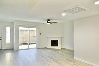 7918 Prestwood Dr #4, Houston, TX 77036 - Photo 11