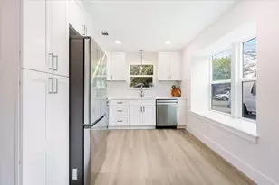 5156 Beaver Hollow Dr, Houston, TX 77084 - Photo 3