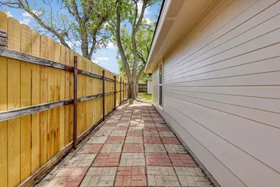 5156 Beaverhollow Drive, Houston, TX 77084 - Photo 17