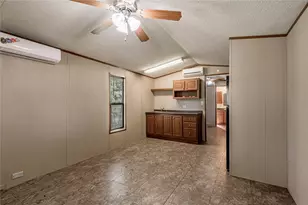 25 Starlite Dr, Huntsville, TX 77320 - Photo 5