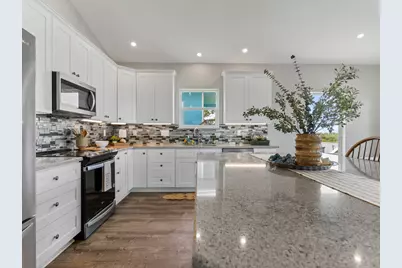 864 Seagull, Sargent, TX 77414 - Photo 9