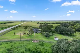 21126 Hwy 111, Louise, TX 77455 - Photo 5