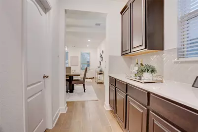 13214 Westmont Heights Lane, Houston, TX 77044 - Photo 9