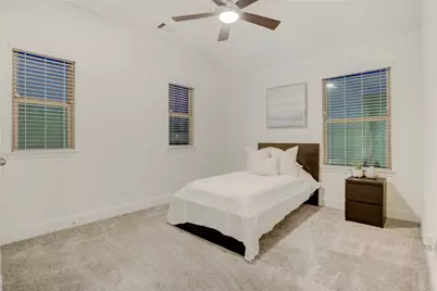 13214 Westmont Heights Lane, Houston, TX 77044 - Photo 31