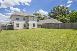 6318 Heffernan St, Houston, TX 77087 - Photo 3