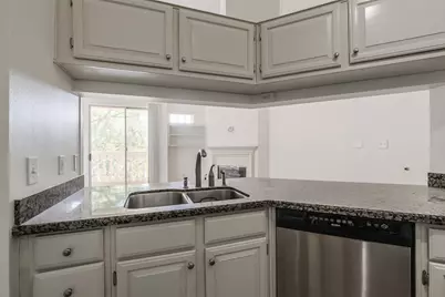 2111 Welch Street #A301, Houston, TX 77019 - Photo 7