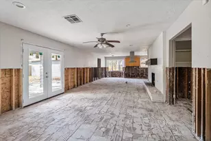 906 Brook Forest Ct, Conroe, TX 77385 - Photo 11