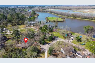 906 Brook Forest Court, Conroe, TX 77385 - Photo 3