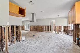 906 Brook Forest Ct, Conroe, TX 77385 - Photo 7