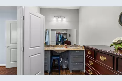 14422 Lakeside Terrace Drive, Houston, TX 77044 - Photo 11