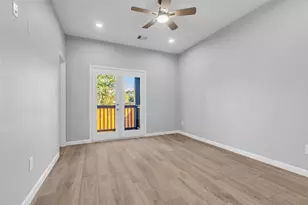 4905 Paula St, Houston, TX 77033 - Photo 17