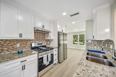 12514 Frazier River Drive, Houston, TX 77050 - Photo 9